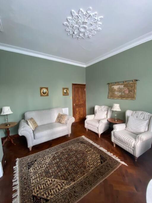 2 Double Bedroom Charming Chelsea Apartment Londra Esterno foto